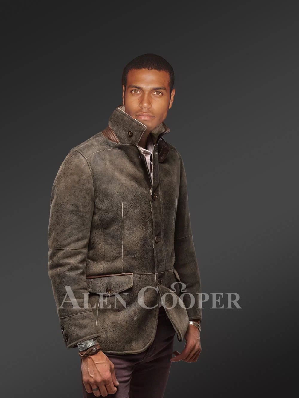 Men's Shearling Sheepskin Coat with Collared Neck