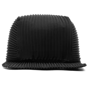 black Pleats cap