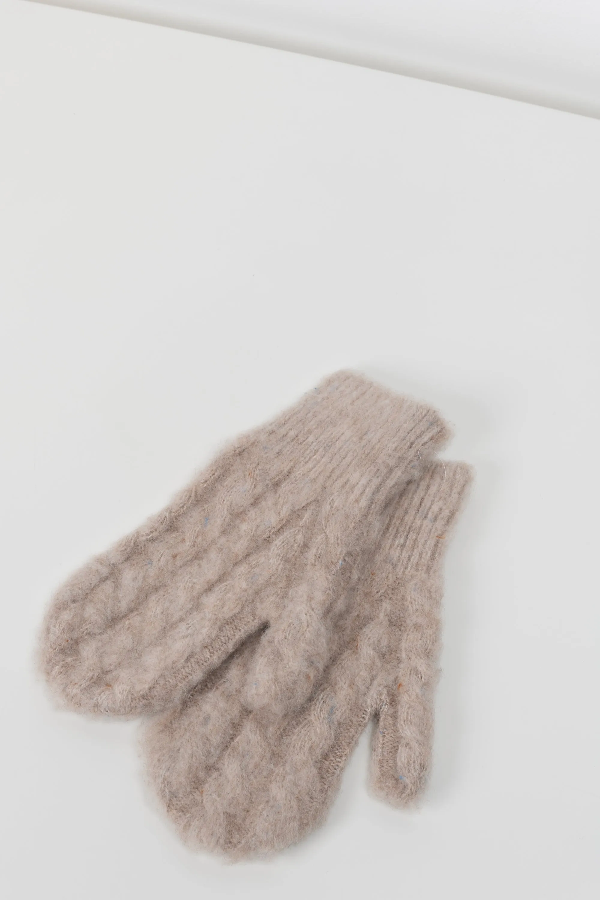 Fashion Knit Mittens