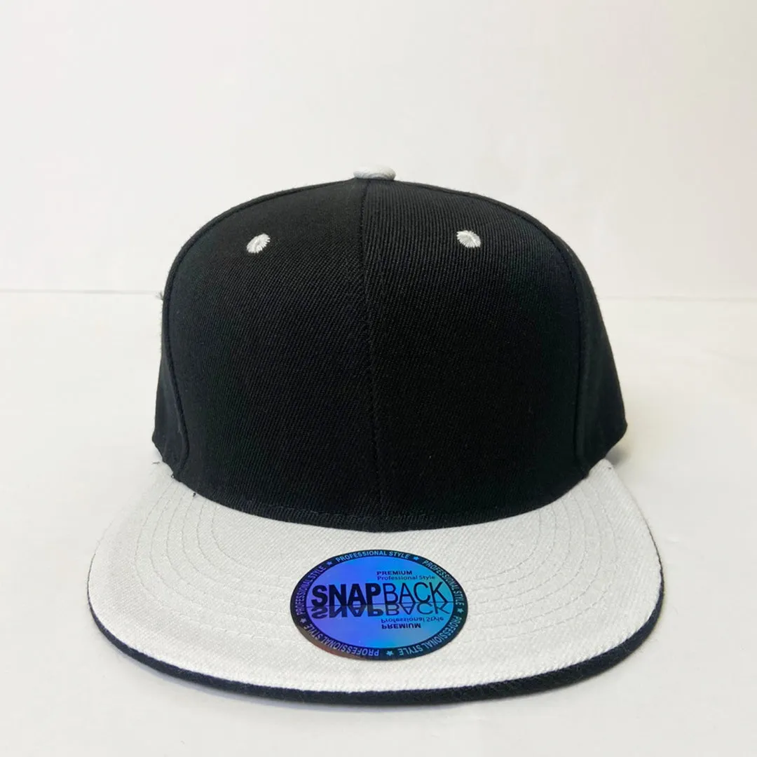 Classic Two Tone 5 Panel Snapback Hat