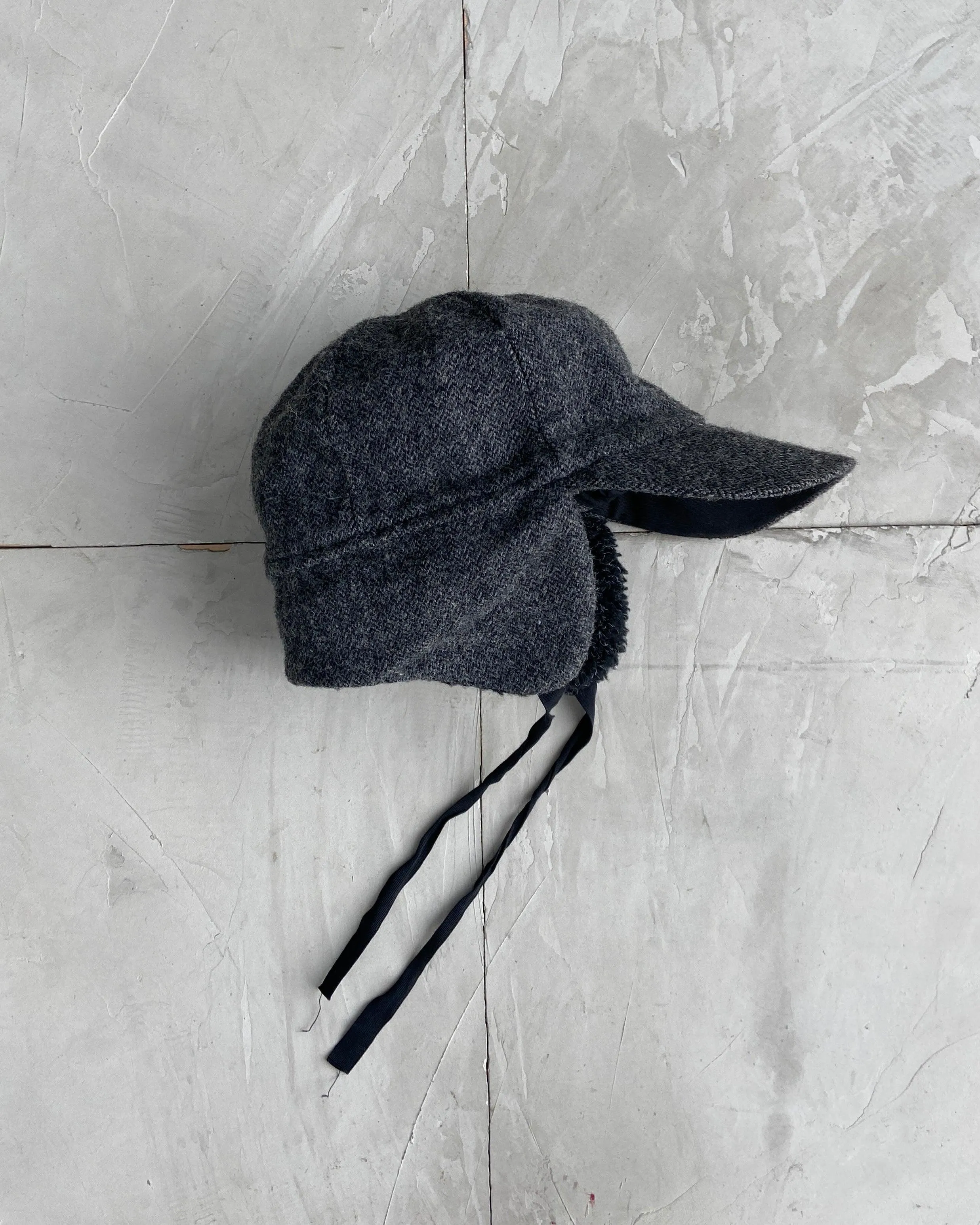 Stylish Anthracite Trapper Hat