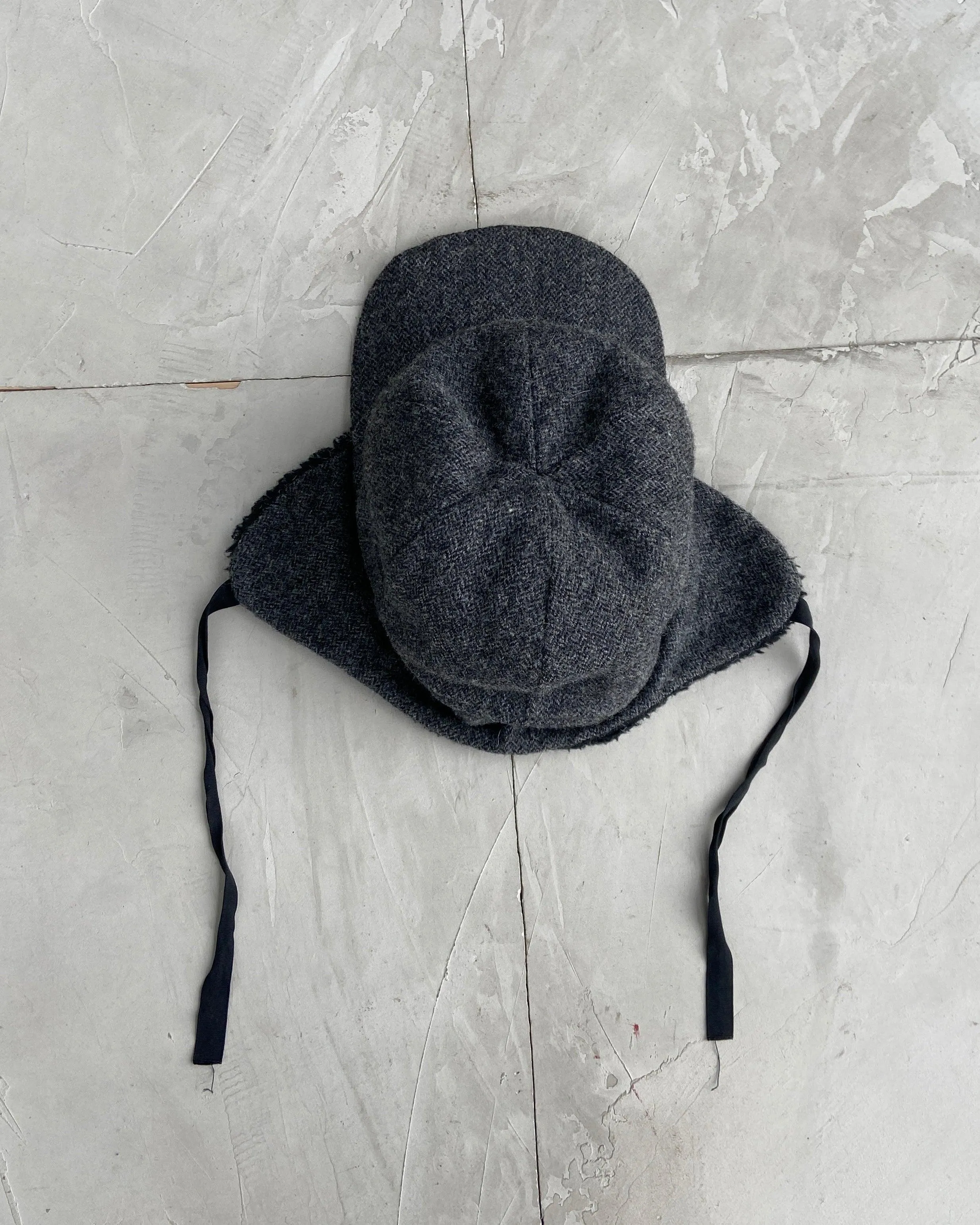 Stylish Anthracite Trapper Hat