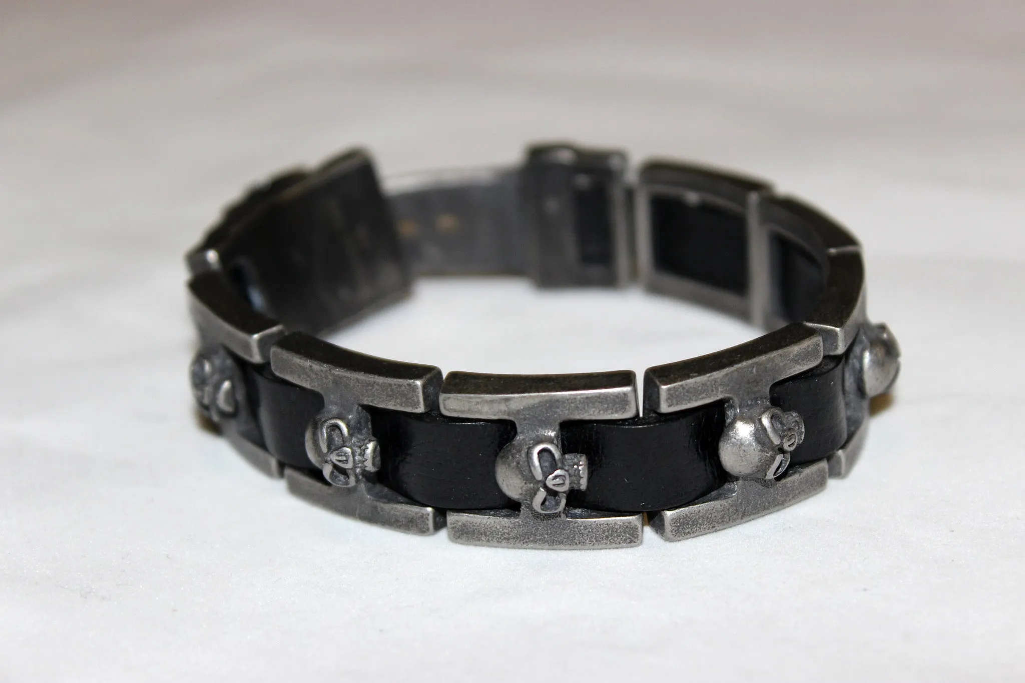 Skull Link Stainless Steel Leather Bracelet